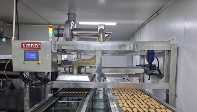 Suction-Type Demolder